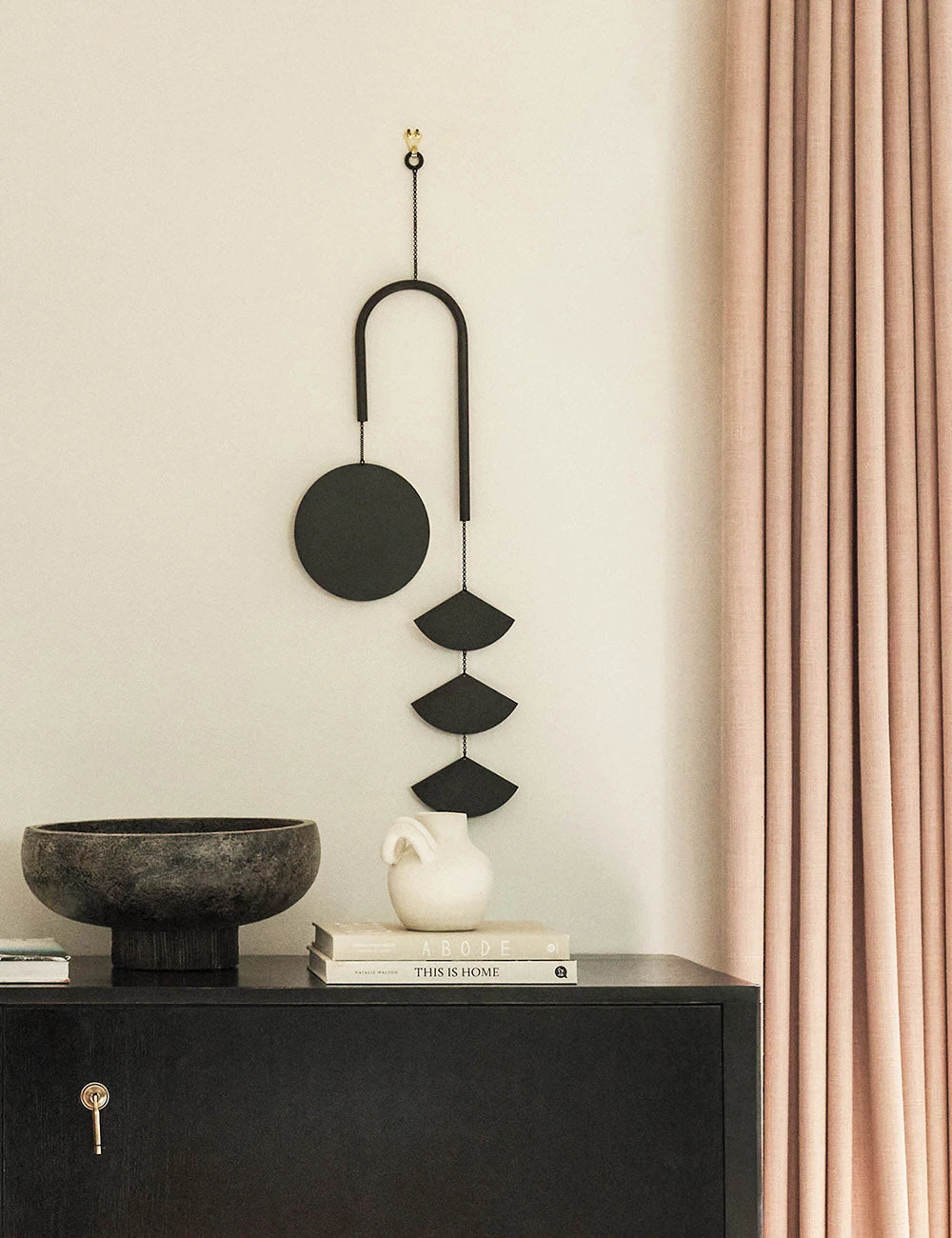 Circle & Line Rise Wall Hanging