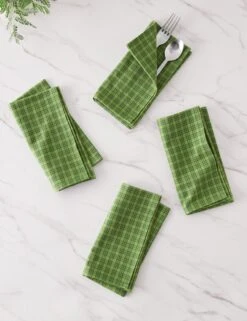 Katherine Plaid Napkins (Set Of 4) By Heather Taylor Home