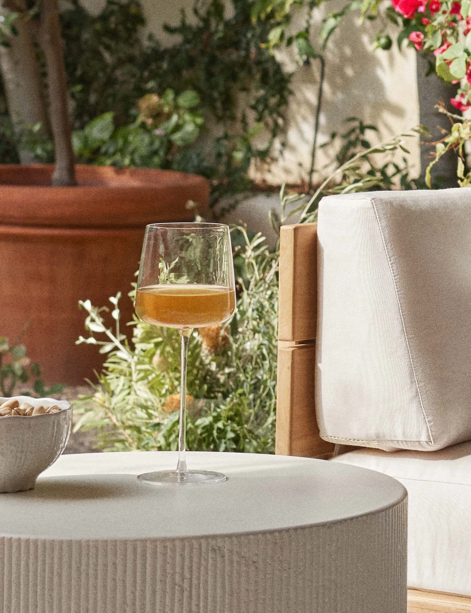 Metropolitan Grand Cru Wine Glasses (Set Of 4) By LSA International - Image 3