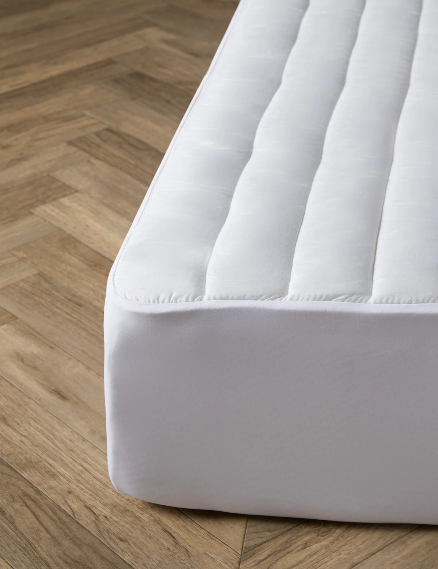 Lambert Mattress Pad - Image 3