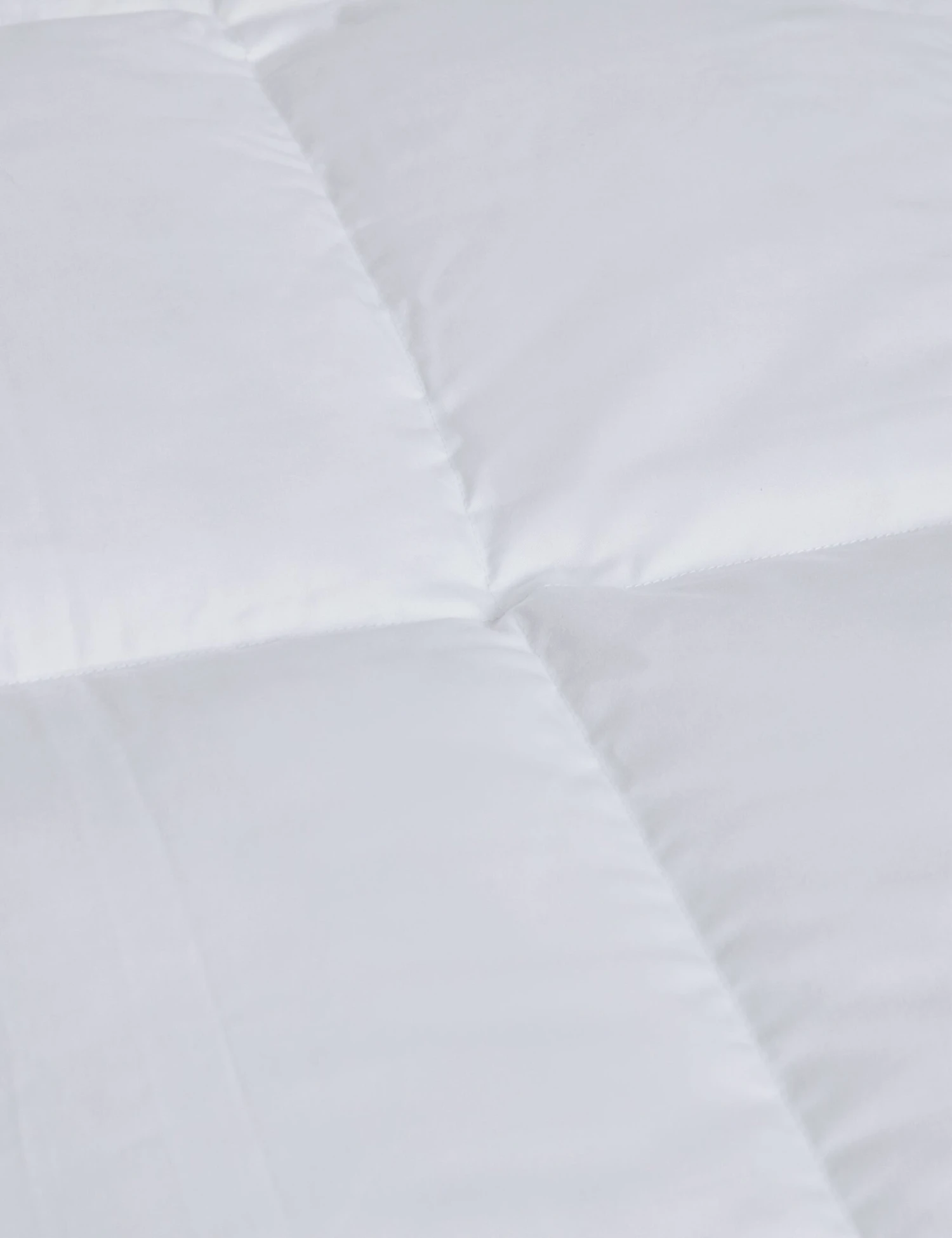 Lavelle Year Round Down Duvet Insert - Image 3