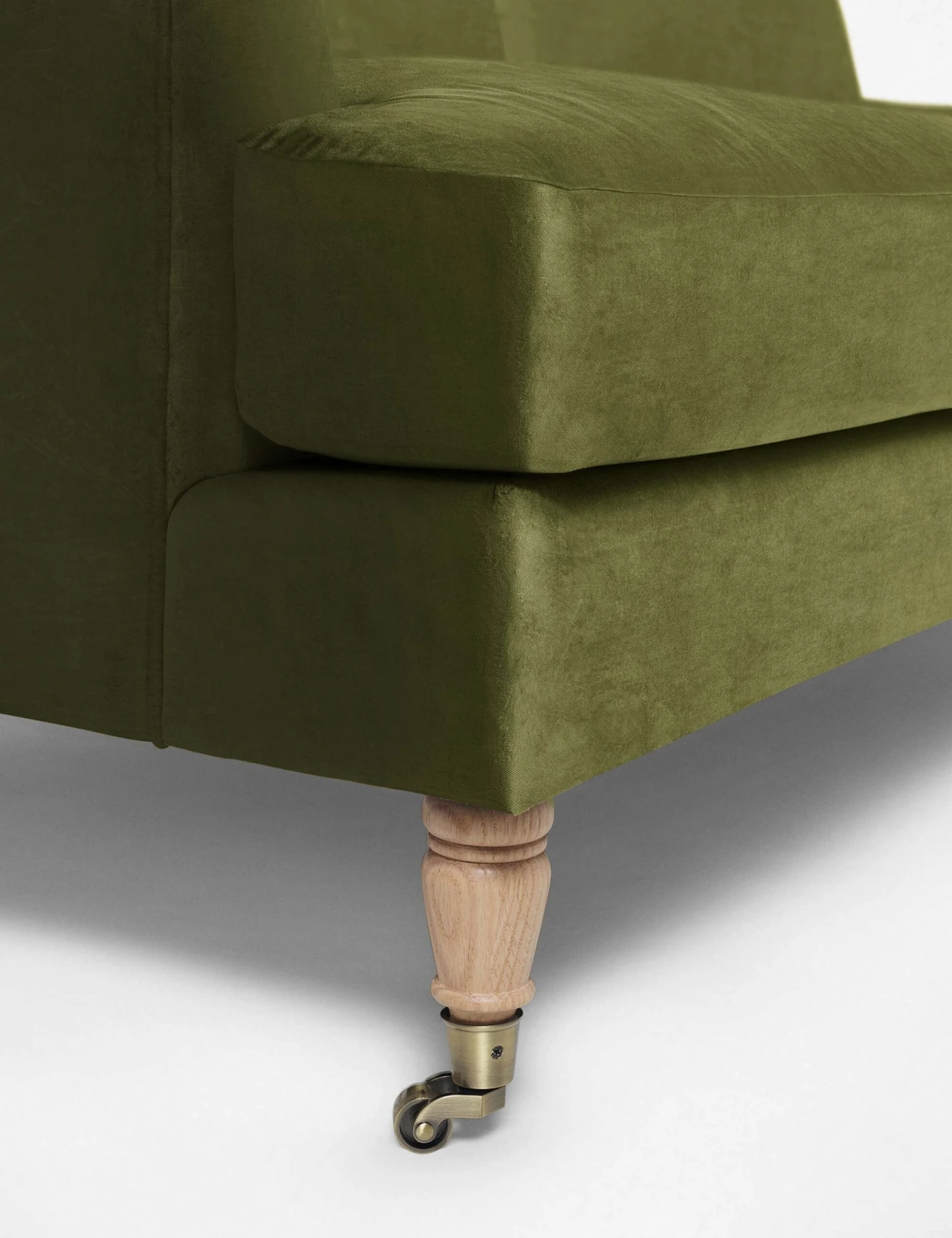 Rivington Sofa By Ginny Macdonald - Image 17