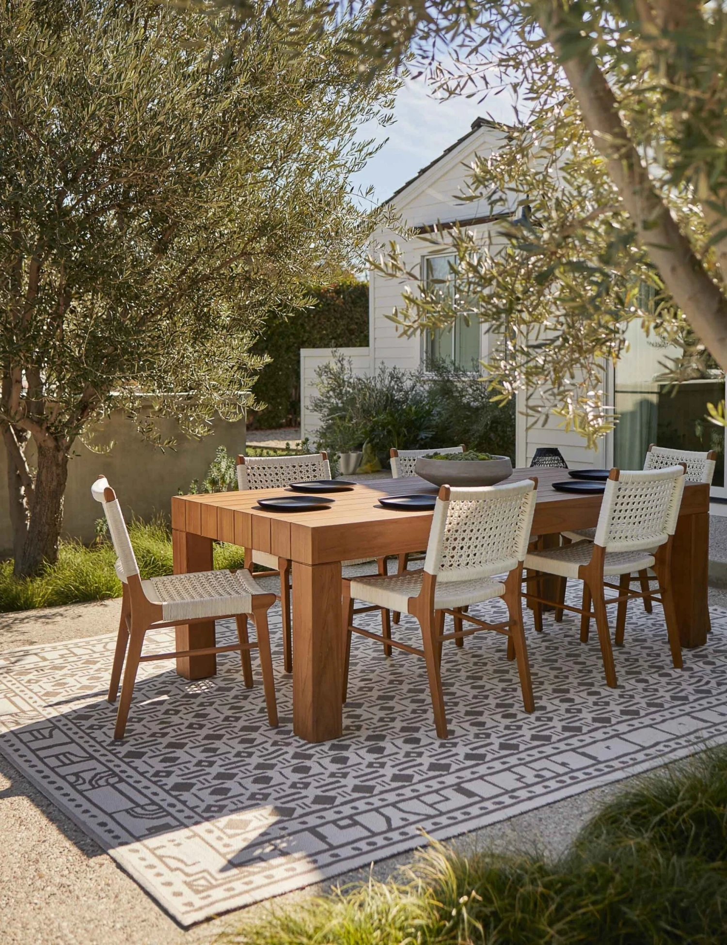 Porto Reversible Indoor / Outdoor Rug - Image 3